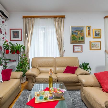 Lovely Apartment Дубровник Экстерьер фото